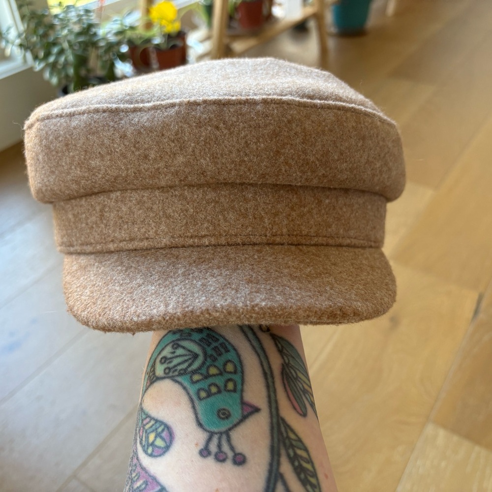Universal Thread Tan Newsboy / Baker Boy Cap